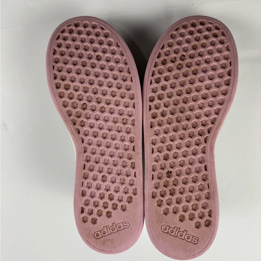 Adidas Grand court 2.0 in cloud white,jade,pink size 5